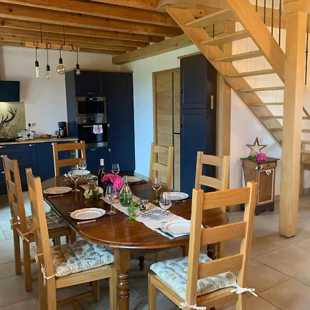 Holiday home Maison Renovee En Sologne Bourbonnaise, Animaux, Jardin, Terrasse, Clim, Wifi, Linge Et Draps Inclus - Fr-1-489-379