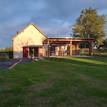 Maison Renovee En Sologne Bourbonnaise, Animaux, Jardin, Terrasse, Clim, Wifi, Linge Et Draps Inclus - Fr-1-489-379